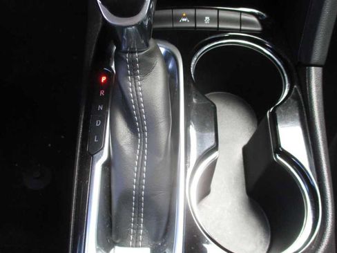 Used 2022 Buick Encore GX Preferred w/ Cold Weather Comfort Package FWD image 27