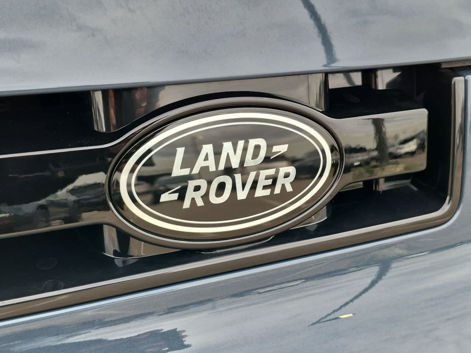 New 2026 Land Rover Defender 110 X-Dynamic SE AWD/4WD image 11