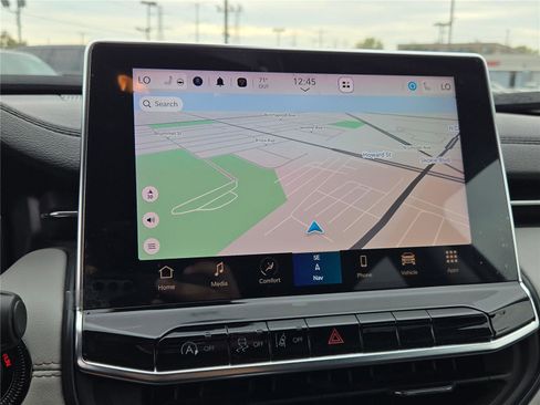 Certified 2022 Jeep Compass Limited w/ Elite Group image 30