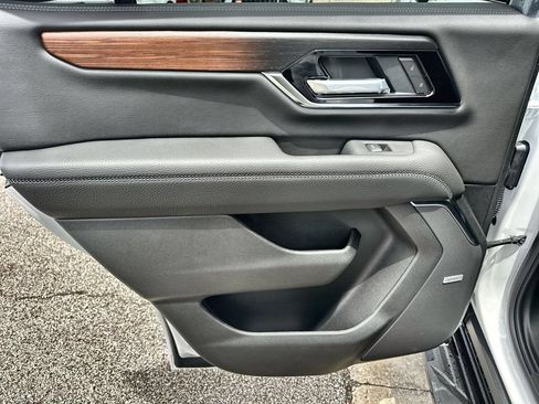 New 2026 GMC Yukon Denali w/ LPO, Floor Liner Package RWD image 15