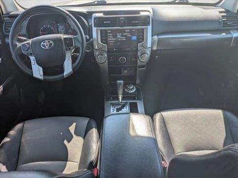 Used 2022 Toyota 4Runner SR5 Premium image 19