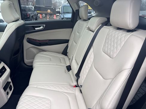 Used 2023 Ford Edge Titanium w/ Class II Trailer Tow Package image 19