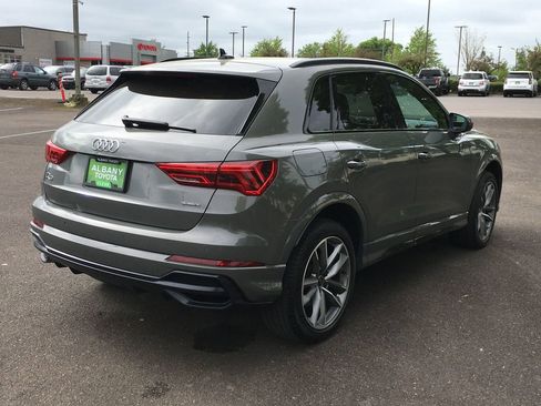 Used 2022 Audi Q3 2.0T Premium Plus w/ Premium Plus Package AWD/4WD image 7