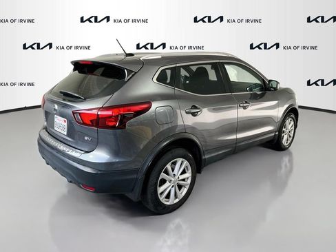 Used 2018 Nissan Rogue Sport SV FWD image 8