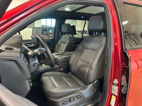 Used 2023 Chevrolet Tahoe Z71 w/ Luxury Package image 13