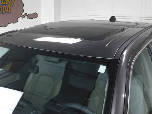 Used 2022 RAM 1500 Limited image 21