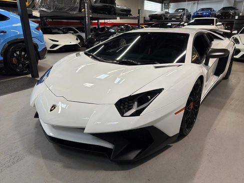 Used 2016 Lamborghini Aventador LP 750-4 Superveloce image 11