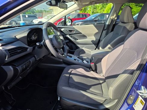 Used 2025 Subaru Crosstrek 2.5i Premium AWD/4WD image 19