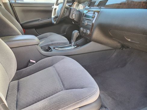Used 2014 Chevrolet Impala LT image 34