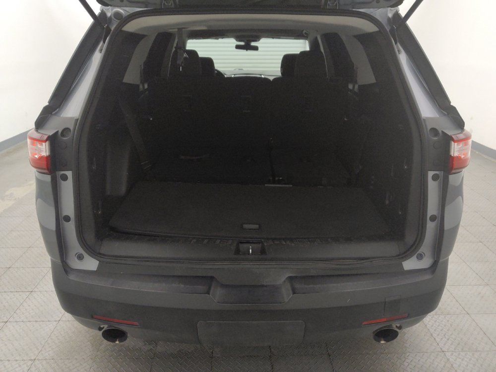 Used 2021 Chevrolet Traverse LS FWD image 29