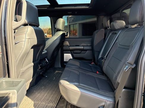 Used 2025 Ford F150 Raptor AWD/4WD image 39