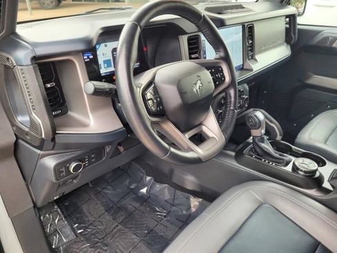 Used 2022 Ford Bronco Outer Banks AWD/4WD image 15