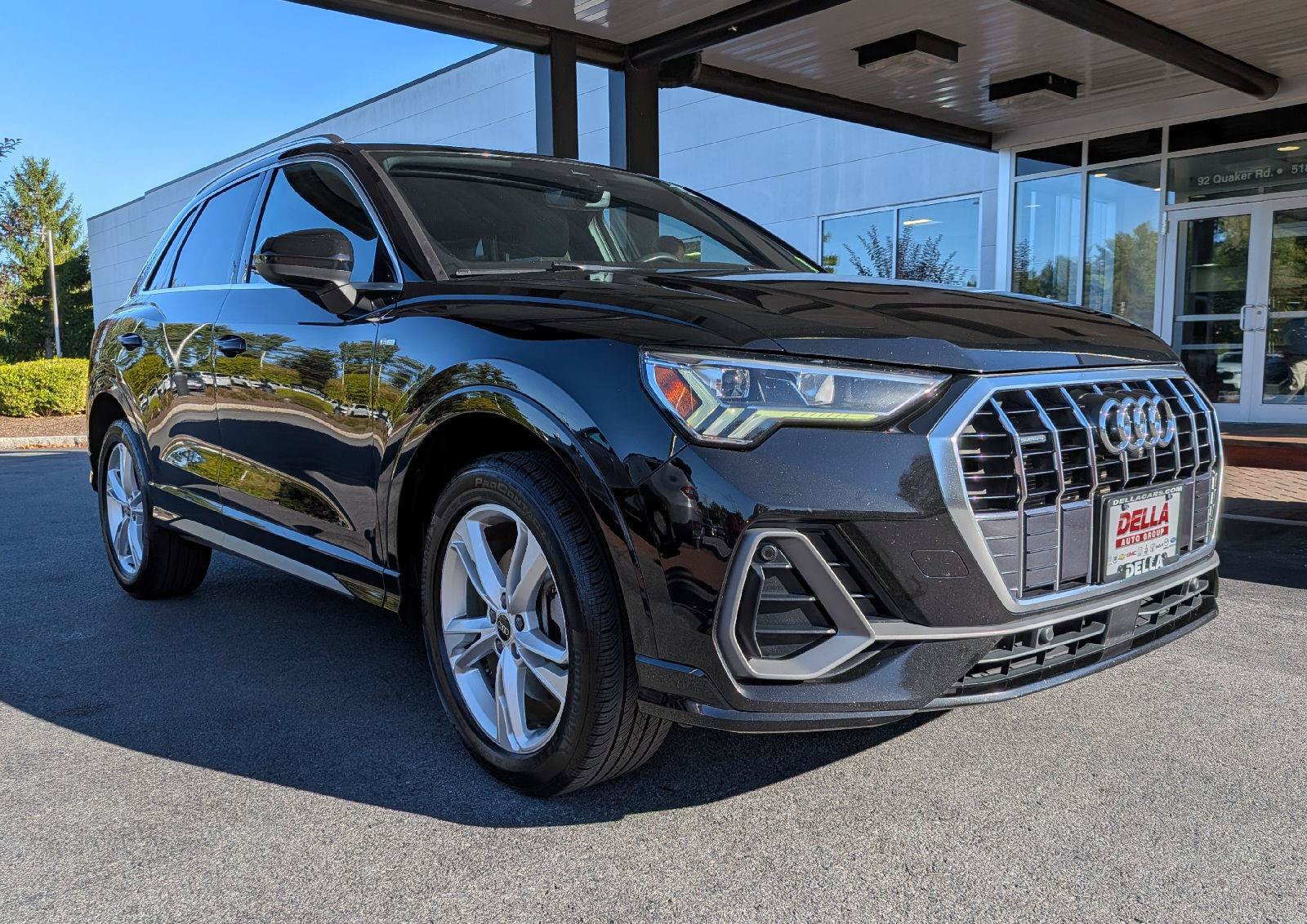 Used 2023 Audi Q3 2.0T Premium Plus w/ Premium Plus Package AWD/4WD image 4