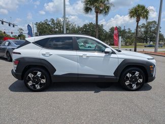 Used 2025 Hyundai Kona SEL FWD video 3