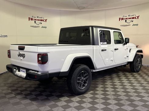 New 2026 Jeep Gladiator Sport image 3