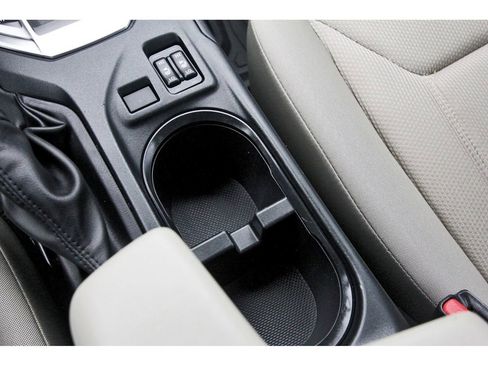 Used 2022 Subaru Impreza Premium image 32