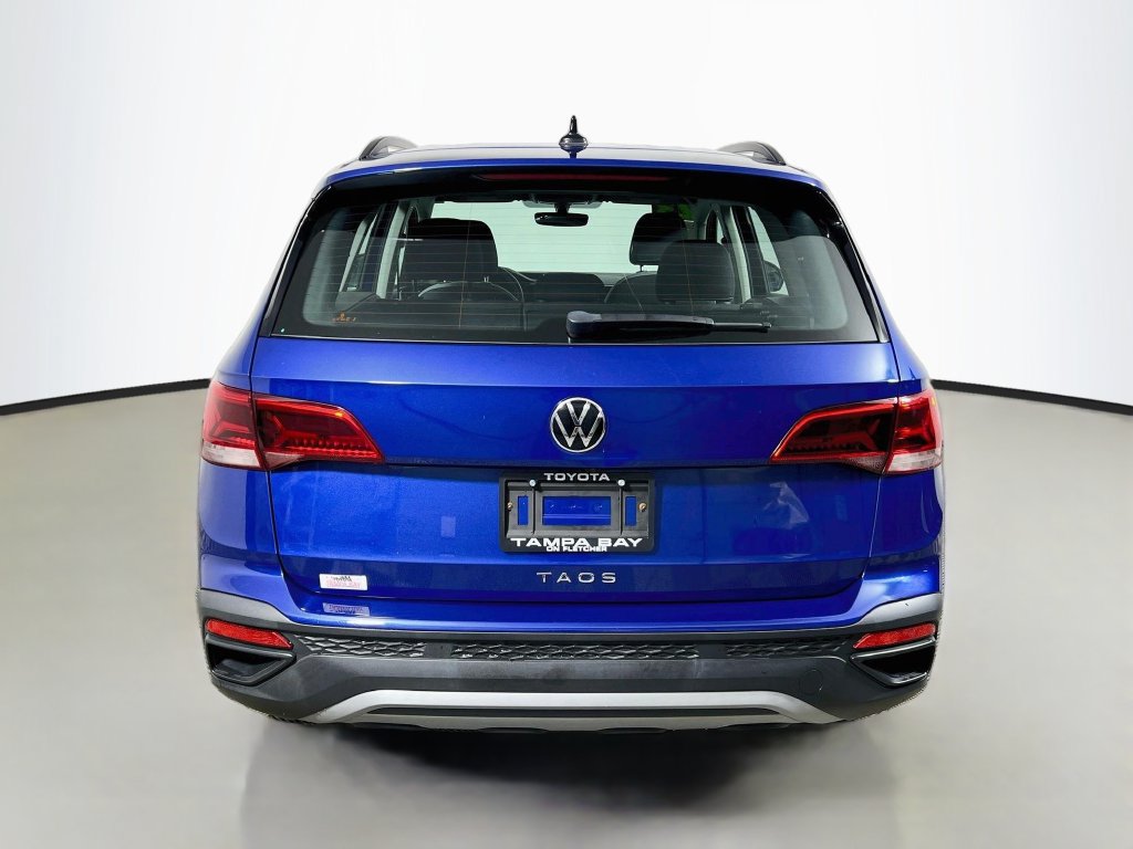 Used 2023 Volkswagen Taos S FWD image 4