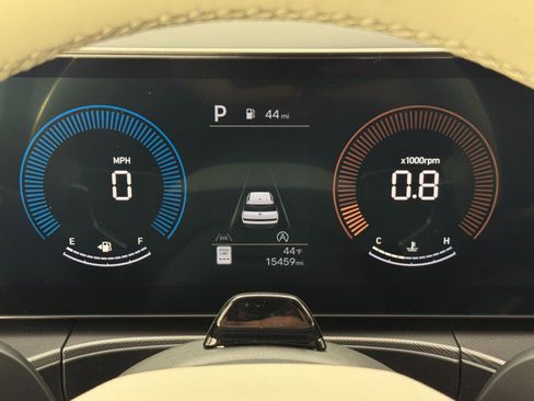 Used 2024 Hyundai Santa Fe SEL image 17