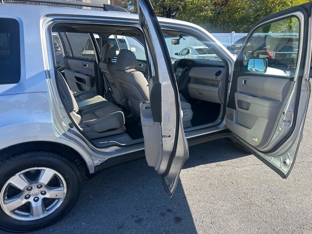 Used 2010 Honda Pilot EX-L image 28