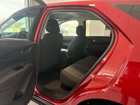 Used 2023 Chevrolet Equinox LT image 19