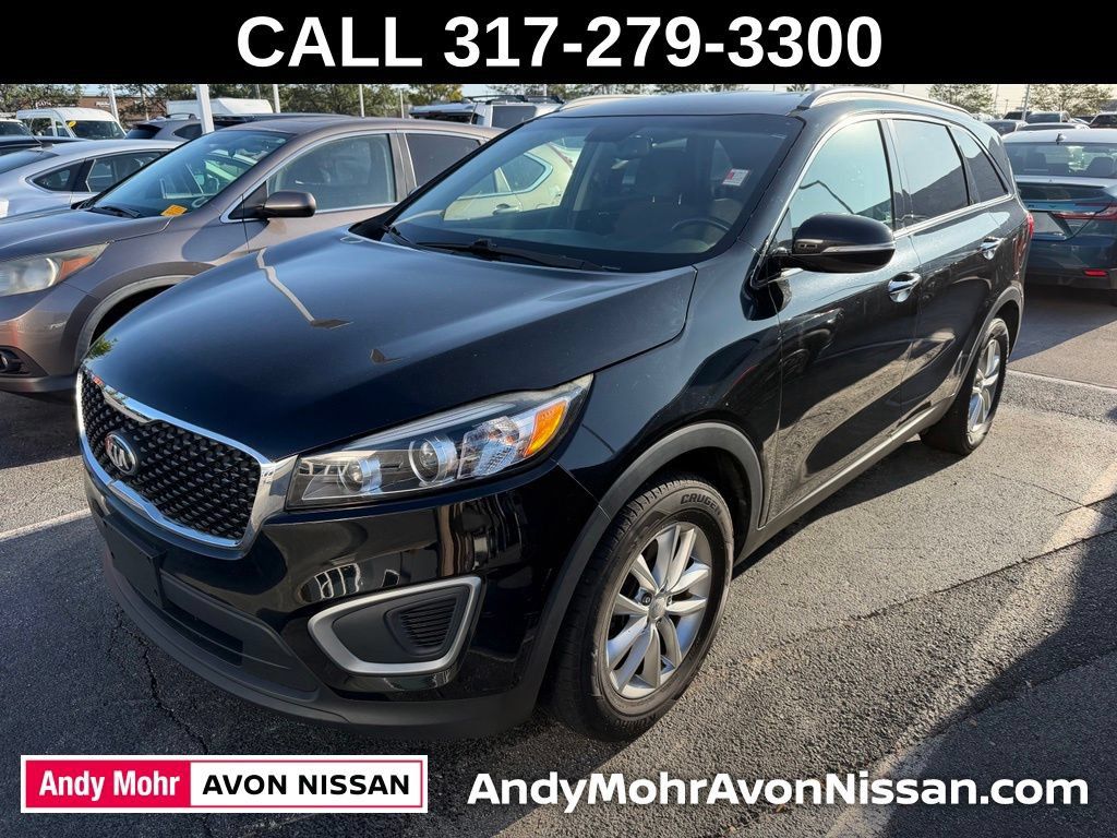 Used 2017 Kia Sorento FWD w/ LX Convenience Package image 3