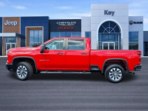 Used 2024 Chevrolet Silverado 2500 Custom w/ Custom Value Package AWD/4WD image 2