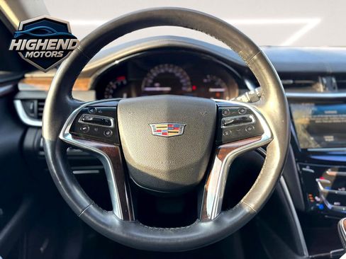 Used 2017 Cadillac XTS Luxury image 23