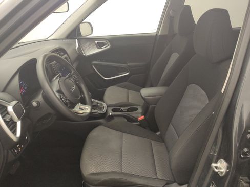 Used 2022 Kia Soul LX w/ Technology Package FWD image 17