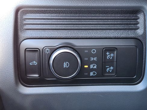 New 2026 Ford F250 XL w/ XL Chrome Package image 27