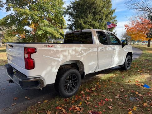 Used 2020 Chevrolet Silverado 1500 LT w/ All-Star Edition image 9