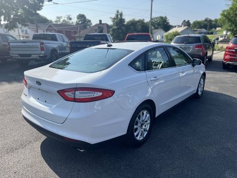 Used 2016 Ford Fusion S FWD image 4