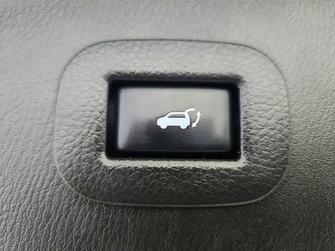 Used 2015 INFINITI QX80 4WD w/ Limited Package image 32