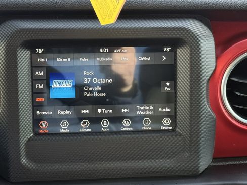 Used 2021 Jeep Gladiator Rubicon w/ Dual Top Group image 15