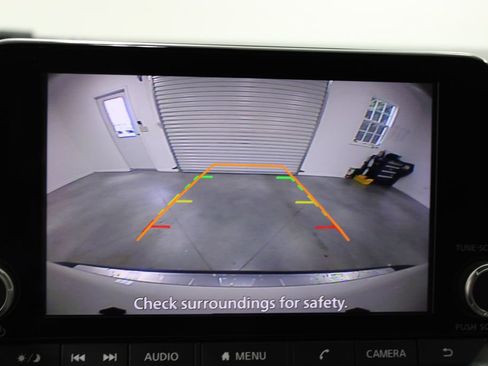 Used 2023 Nissan Rogue SV FWD image 47