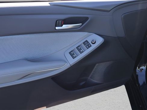 Used 2019 Toyota Avalon XSE image 23