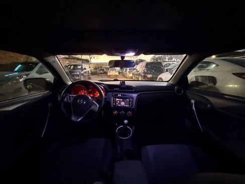 Used 2014 Scion tC image 17