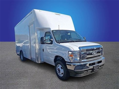 New 2026 Ford E-450 and Econoline 450 Super Duty w/ Power Equipment Group image 2