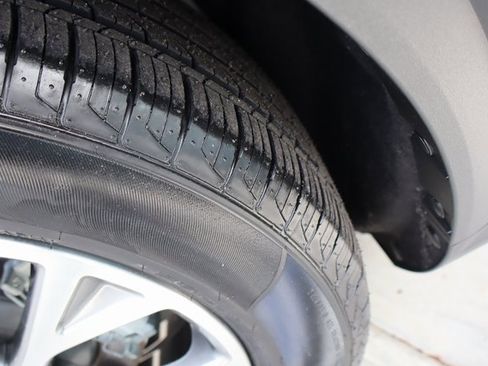 Used 2022 Ford Escape SEL image 46