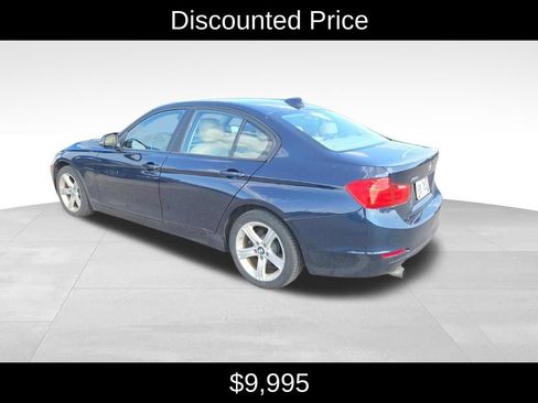 Used 2015 BMW 320i xDrive Sedan AWD/4WD image 3