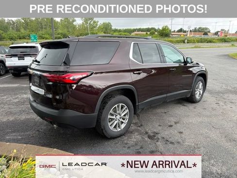 Used 2023 Chevrolet Traverse LT AWD/4WD image 5