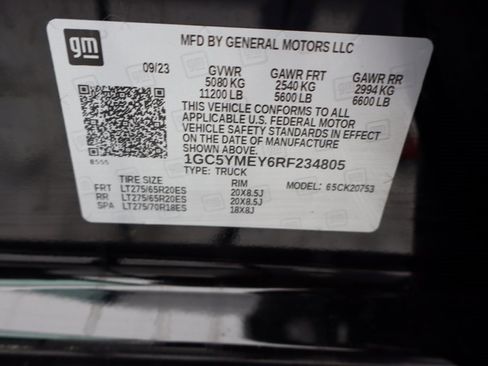 Used 2024 Chevrolet Silverado 2500 Custom w/ Custom Value Package image 24