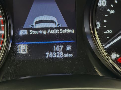 Used 2019 Nissan Rogue SV w/ Premium Package image 8