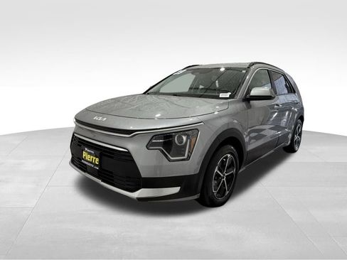 Used 2023 Kia Niro EX image 1