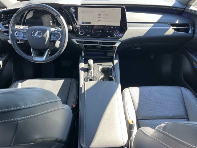 Used 2025 Lexus RX 350 Premium Plus w/ Accessory Package (Z1) FWD image 12