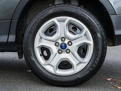 Used 2019 Ford Escape S image 15