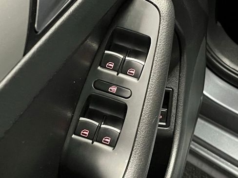 Used 2014 Volkswagen Jetta SE image 14