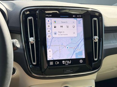 Used 2023 Volvo XC40 B5 Plus w/ Climate Package image 22