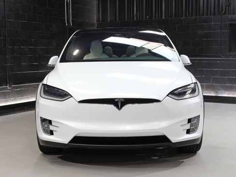 Used 2017 Tesla Model X 100D image 8