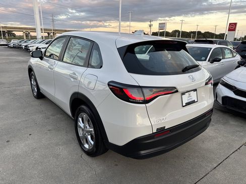 Certified 2025 Honda HR-V LX image 7