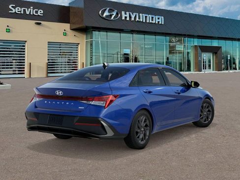 New 2026 Hyundai Elantra Blue image 4